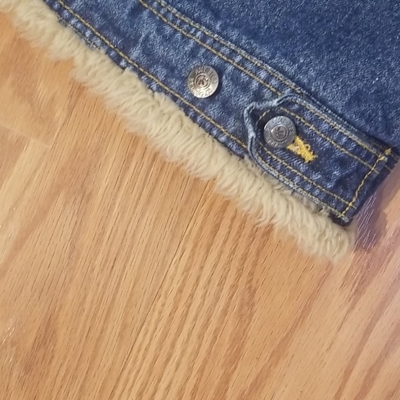 Vgt Amy Byer of California‎ jean jacket 10/12 - Picture 3 of 7